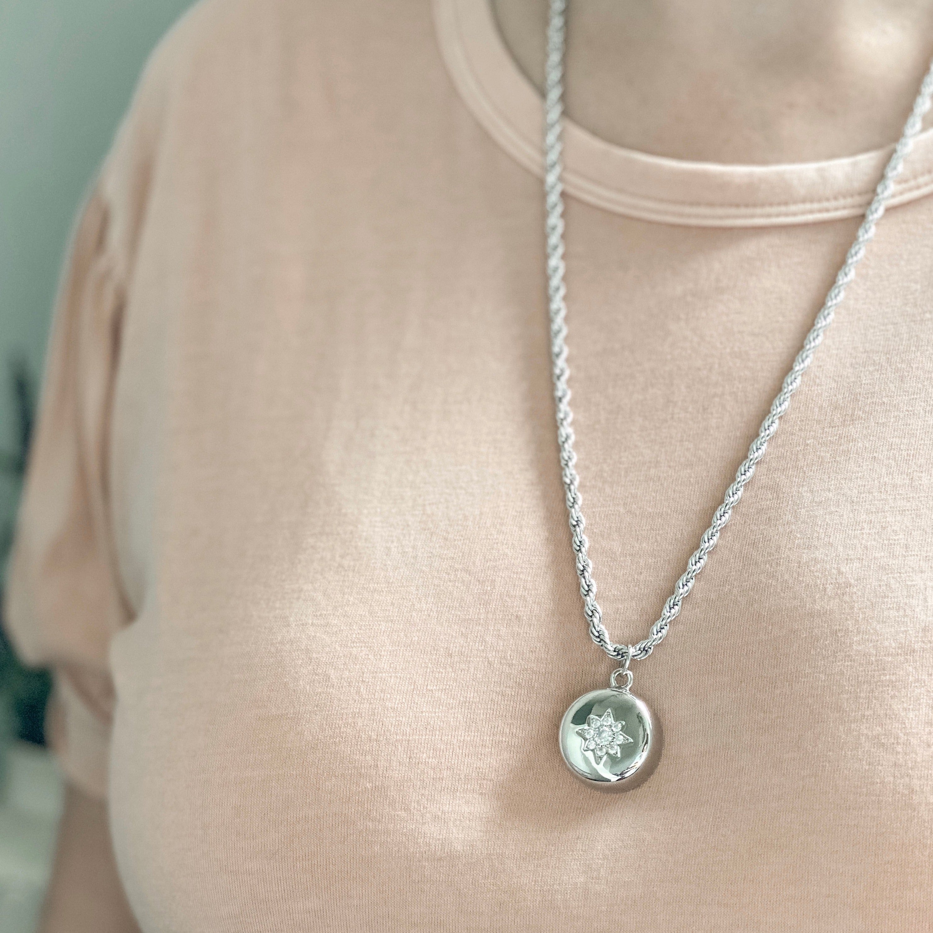Embedded Star Necklace - Sterling Silver