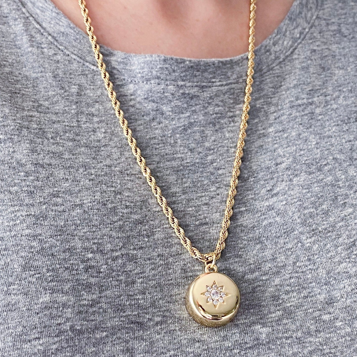 Embedded Star Necklace - Sterling Silver